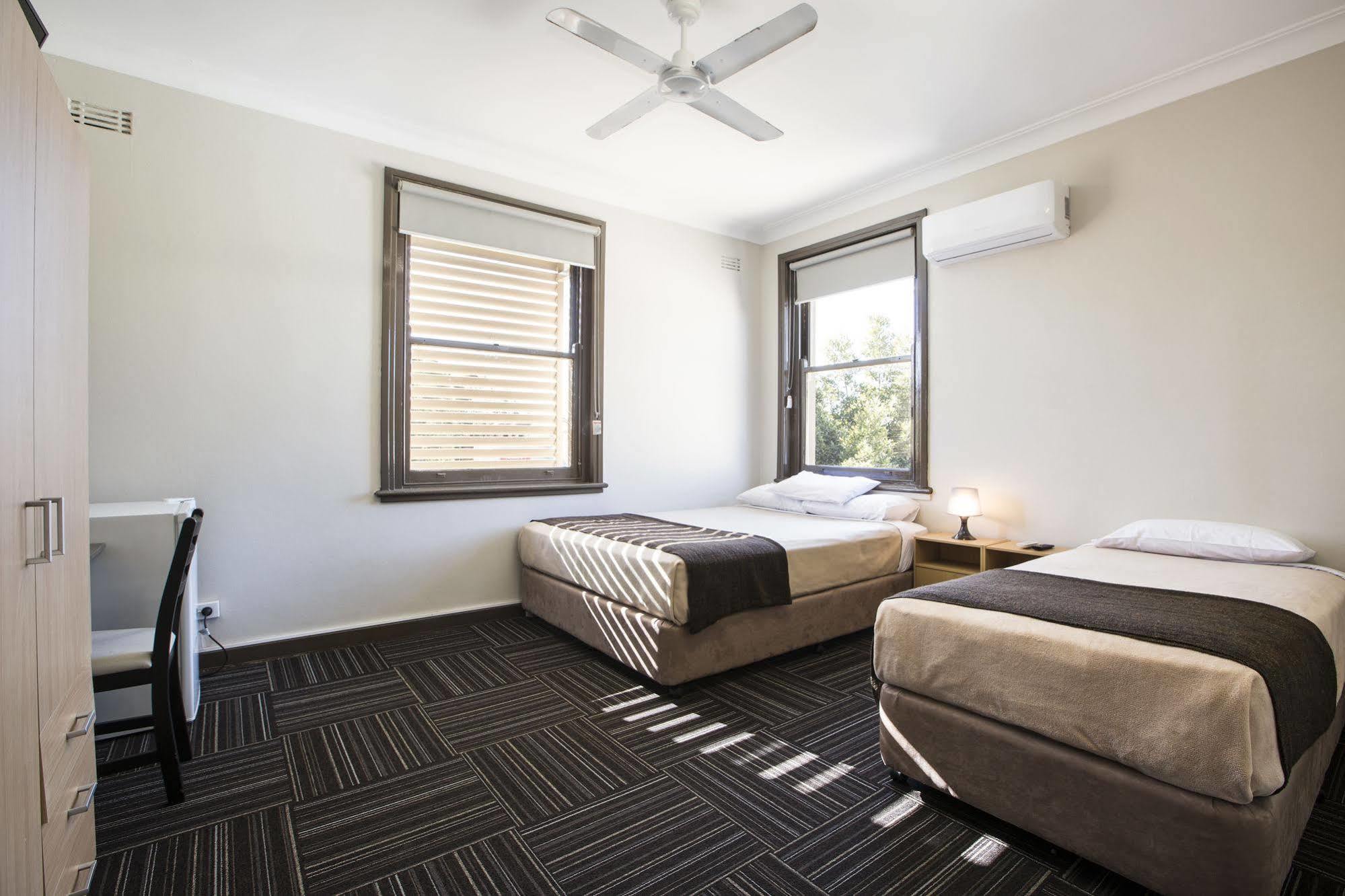 Toongabbie Hotel Blacktown Exterior foto