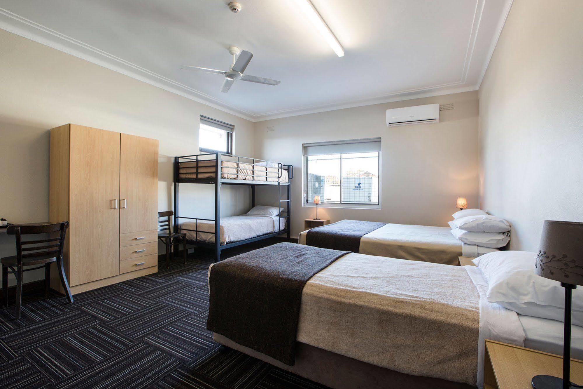 Toongabbie Hotel Blacktown Exterior foto